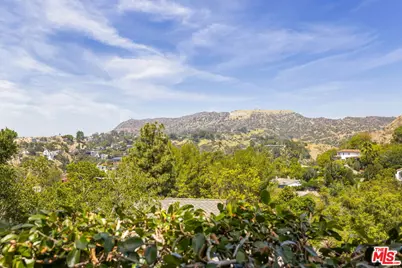 5630 Spreading Oak Dr, Los Angeles, CA 90068 - Photo 44