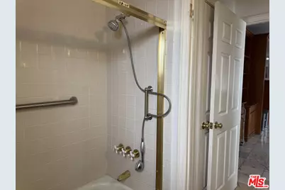 1137 Eagle Vista Dr, Los Angeles, CA 90041 - Photo 18