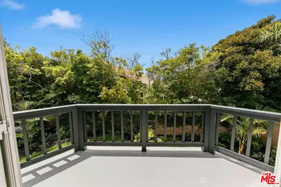 2211 Pebble Beach Trl, Oxnard, CA 93036 - Photo 34