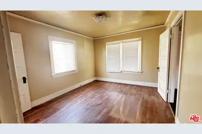 5717 4th Ave, Los Angeles, CA 90043 - Photo 14
