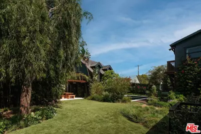 649 Palms Blvd, Venice, CA 90291 - Photo 22
