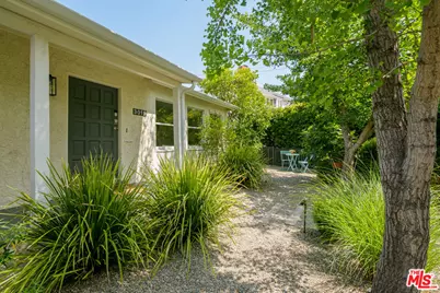 3019 Maxwell St, Los Angeles, CA 90027 - Photo 2