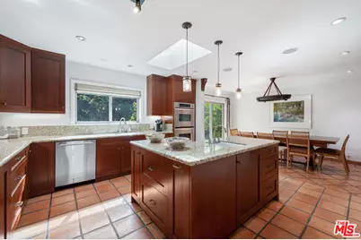 11940 Westminster Ave, Los Angeles, CA 90066 - Photo 18