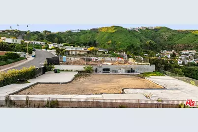 1260 Lachman Ln, Pacific Palisades, CA 90272 - Photo 8
