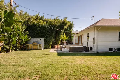 1163 Nelrose Ave, Venice, CA 90291 - Photo 24