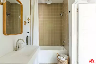 1163 Nelrose Ave, Venice, CA 90291 - Photo 20