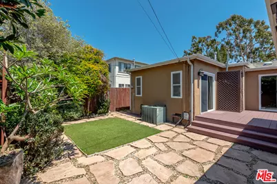 12495 Culver Blvd, Los Angeles, CA 90066 - Photo 32