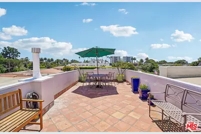 446 San Vicente Blvd #202, Santa Monica, CA 90402 - Photo 24