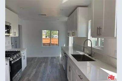 328 W Elm St, Compton, CA 90220 - Photo 6