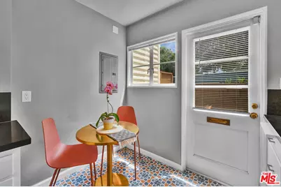 5226 Village Green, Los Angeles, CA 90016 - Photo 16