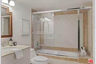 6221 Monterey Rd #205, Los Angeles, CA 90042 - Photo 18