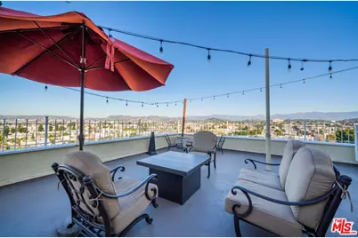 2430 Ocean View Ave, Los Angeles, CA 90057 - Photo 10