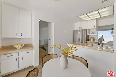 6762 Las Olas Way, Malibu, CA 90265 - Photo 10