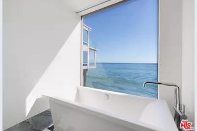 26122 Pacific Coast Hwy, Malibu, CA 90265 - Photo 20