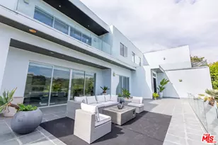 12148 Travis St, Los Angeles, CA 90049 - Photo 22