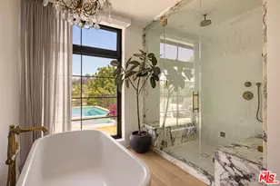 2168 Princeton Ave, Los Angeles, CA 90026 - Photo 24