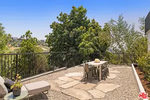 2168 Princeton Ave, Los Angeles, CA 90026 - Photo 32