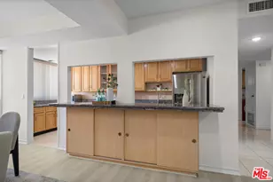4477 Wilshire Blvd, Los Angeles, CA 90010 - Photo 22