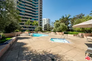 10490 Wilshire Blvd, Los Angeles, CA 90024 - Photo 38