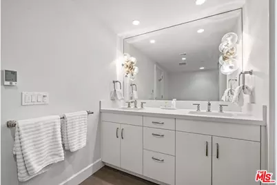 701 Ocean Ave #110, Santa Monica, CA 90402 - Photo 28