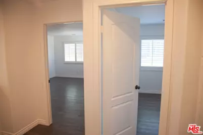9135 S Cullen Way, Inglewood, CA 90305 - Photo 16