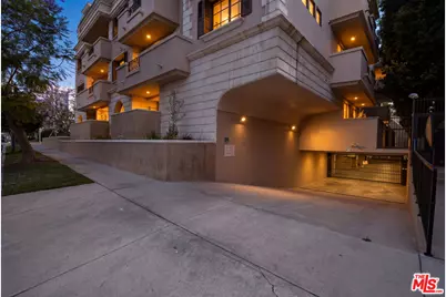 850 N Croft Ave #103, West Hollywood, CA 90069 - Photo 32