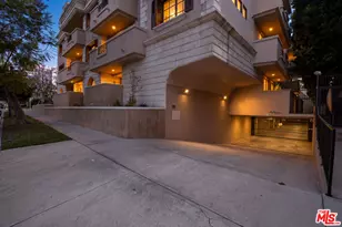 850 N Croft Ave, West Hollywood, CA 90069 - Photo 32
