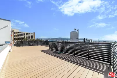 11013 Hartsook St #103, North Hollywood, CA 91601 - Photo 8