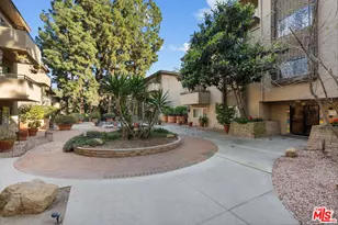 6752 Hillpark Dr, Los Angeles, CA 90068 - Photo 26