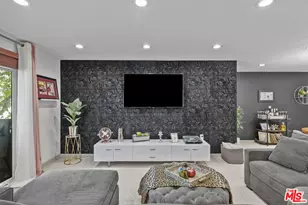6752 Hillpark Dr, Los Angeles, CA 90068 - Photo 1