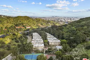 6752 Hillpark Dr, Los Angeles, CA 90068 - Photo 1