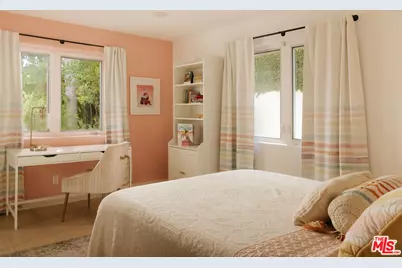 2341 32nd St, Santa Monica, CA 90405 - Photo 24