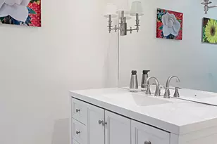 200 N Swall Dr, Beverly Hills, CA 90211 - Photo 22