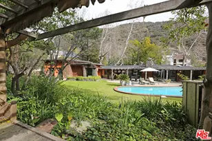 2673 Mandeville Canyon Rd, Los Angeles, CA 90049 - Photo 24