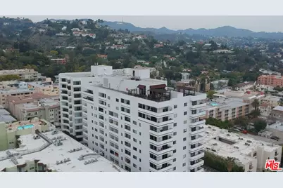 7250 Franklin Ave #1112, Los Angeles, CA 90046 - Photo 2