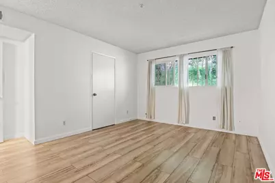 2700 Cahuenga Blvd #2216, Los Angeles, CA 90068 - Photo 20