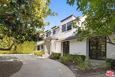 1960 Coldwater Canyon Dr, Beverly Hills, CA 90210 - Photo 2