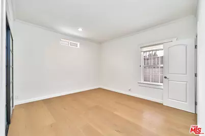 136 N Serrano Ave, Los Angeles, CA 90004 - Photo 14