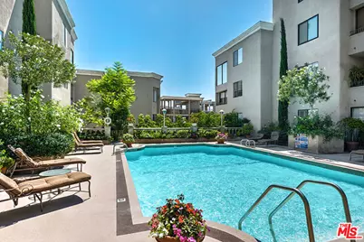8455 Fountain Ave #302, West Hollywood, CA 90069 - Photo 32