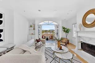 9848 Vidor Dr, Los Angeles, CA 90035 - Photo 1