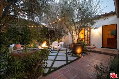 7416 Rosewood Ave, Los Angeles, CA 90036 - Photo 20