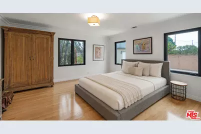 3558 S Muirfield Rd, Los Angeles, CA 90016 - Photo 24