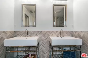 3558 S Muirfield Rd, Los Angeles, CA 90016 - Photo 30