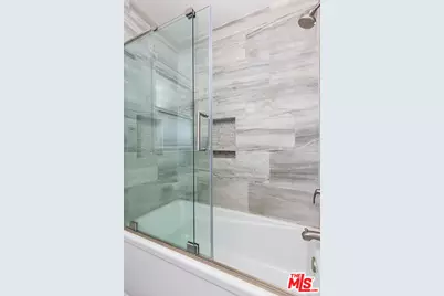 5002 W 135th St, Hawthorne, CA 90250 - Photo 20
