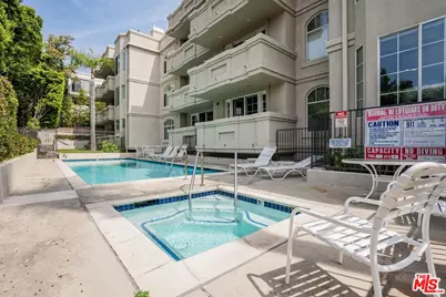 575 S Barrington Ave #107, Los Angeles, CA 90049 - Photo 22