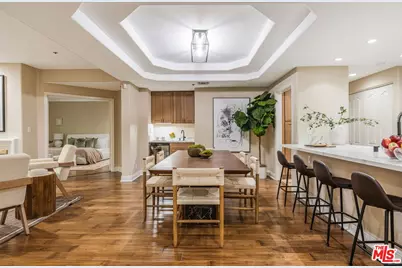 575 S Barrington Ave #107, Los Angeles, CA 90049 - Photo 6