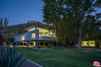 30047 Mulholland Hwy, Agoura Hills, CA 91301 - Photo 2