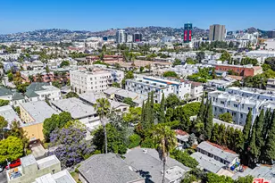 1130 N Beachwood Dr, Los Angeles, CA 90038 - Photo 12