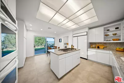 11107 Mountcastle Dr, Studio City, CA 91604 - Photo 50
