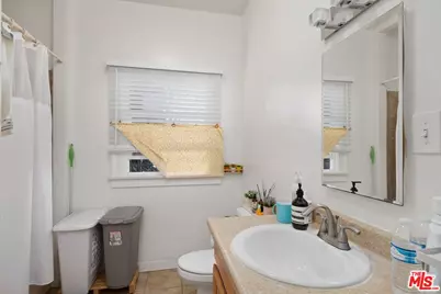 1415 S St Andrews Pl, Los Angeles, CA 90019 - Photo 20